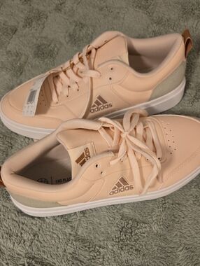 Adidas Women's Light Peach Low-Top Lace-Up Sneakers